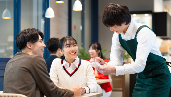 店舗運営スタッフ